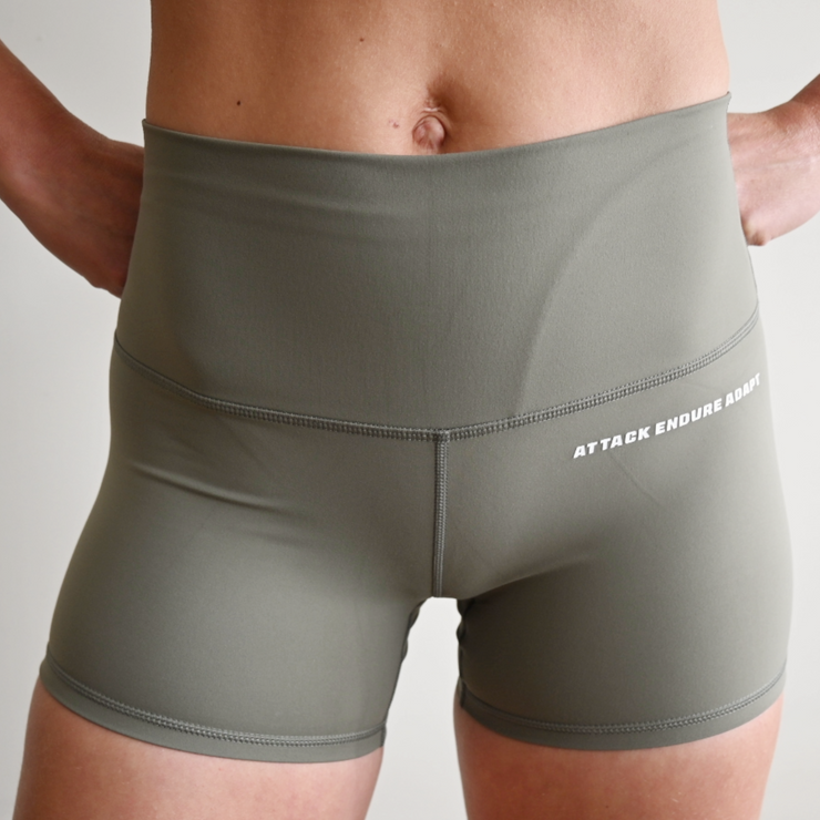 AEA REIGN SHORTS - Olive Green