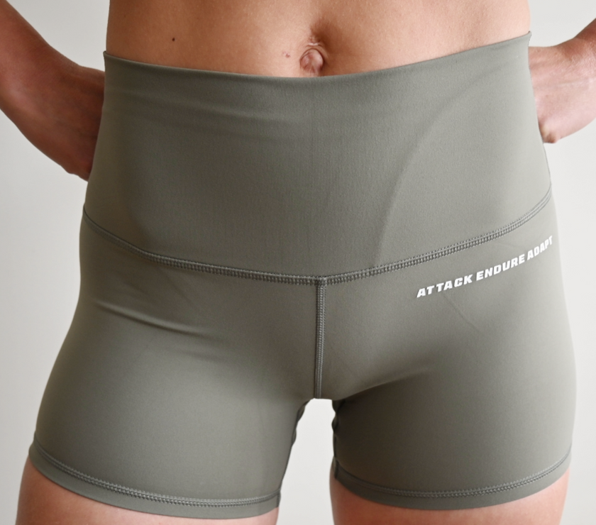 AEA REIGN SHORTS - Olive Green