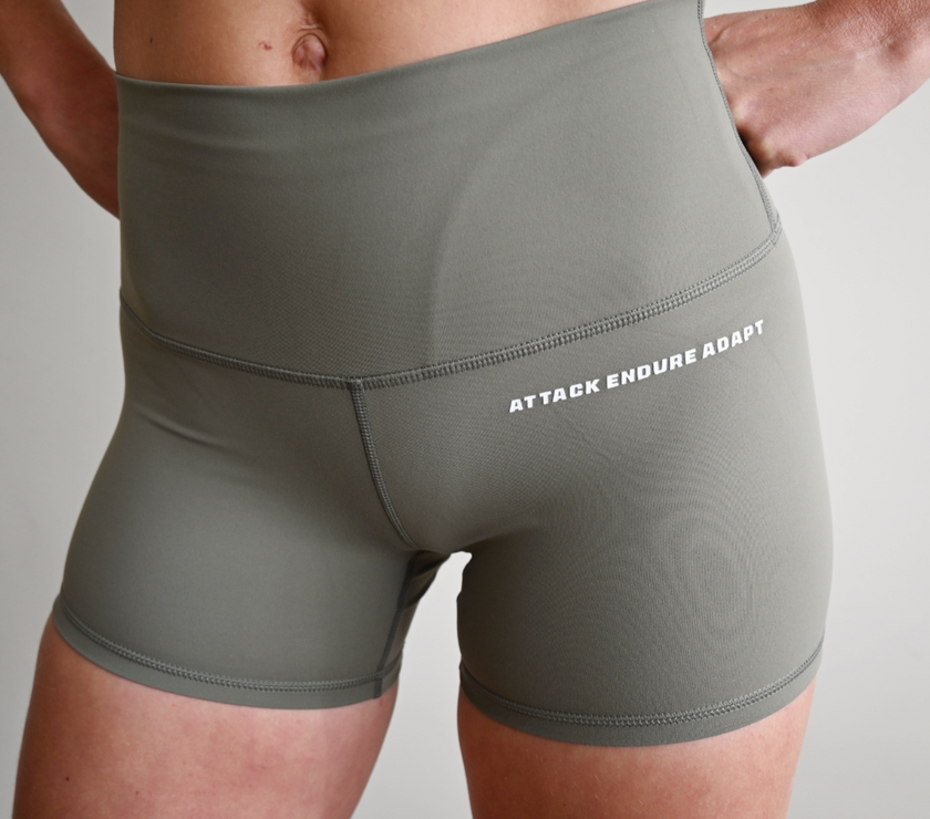 AEA REIGN SHORTS - Olive Green